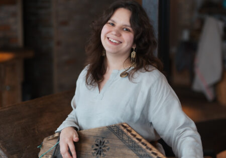 Giesmių ringės su Goda Šiaudinytė Giesmių ringės su Goda Šiaudinytė